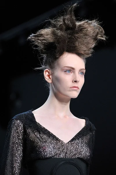Look 18